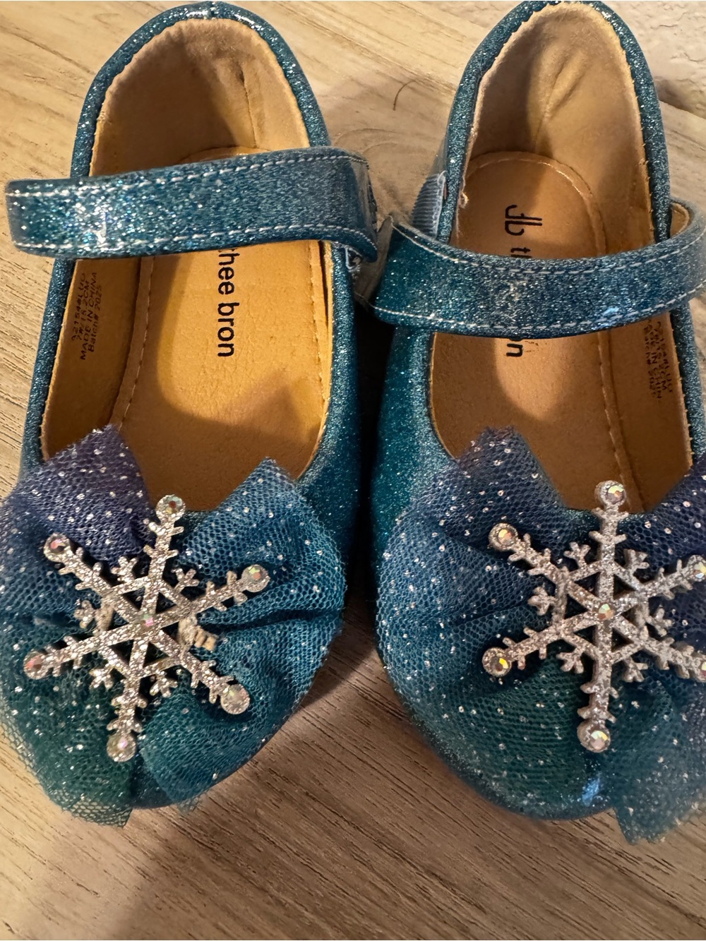 Thee Bron Girls' Teal Glitter Snowflake Mary Jane Shoes 15.2 cm